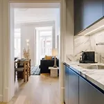Lejlighedshotel Ando Living - Abrantes 50 House
