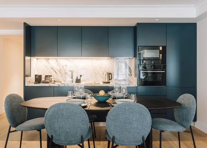Ando Living - Abrantes 50 House Appart hôtel